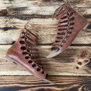 DV by Dolce Vita gladiator sandals size 7